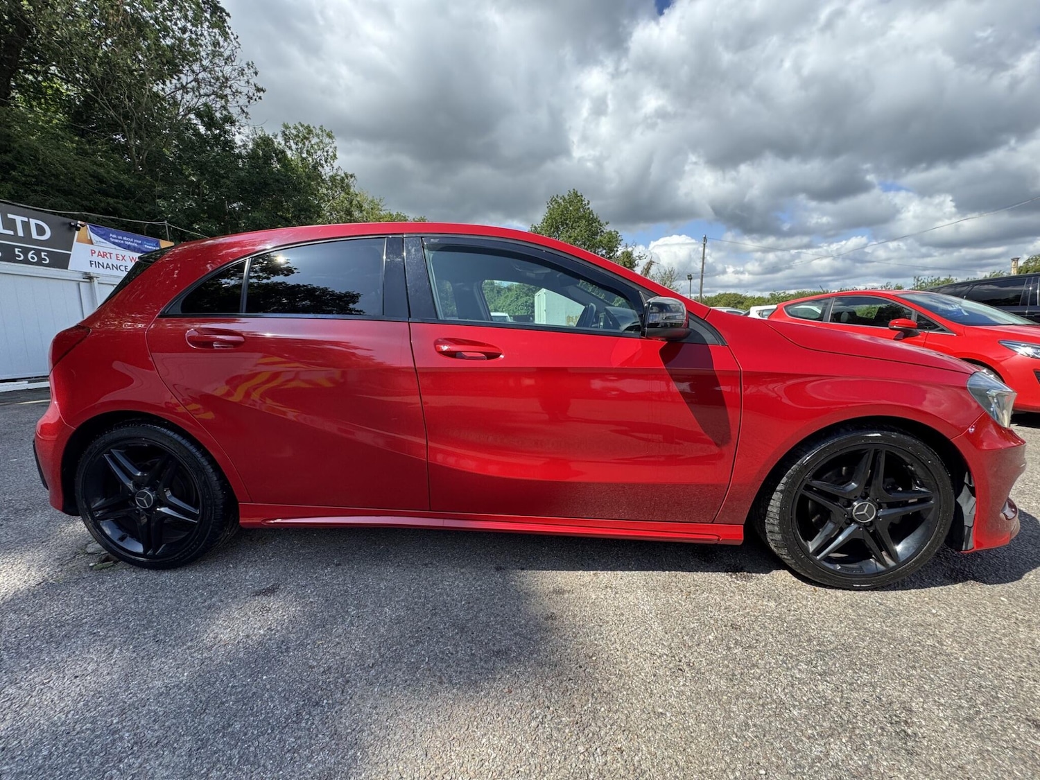 Used Mercedes-Benz A-Class 2013 for sale - 76942662: Photo 11