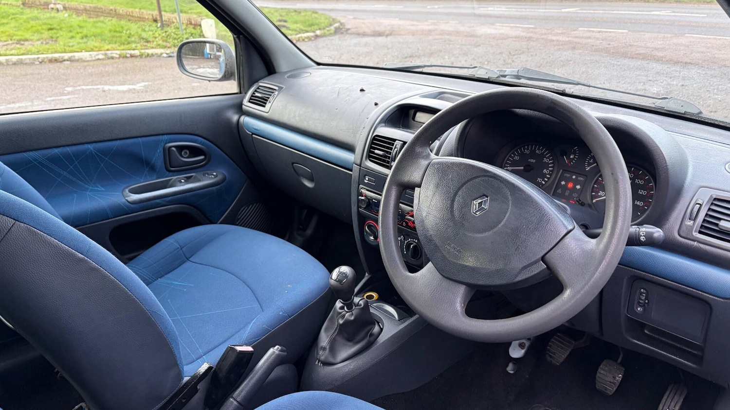 Used Renault Clio 2003 for sale - 77163438: Photo 5