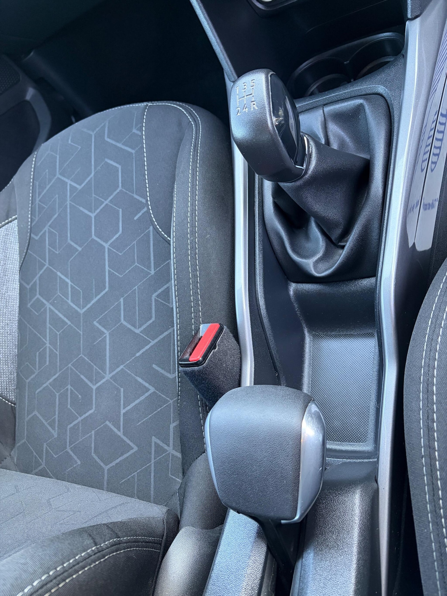 Used Peugeot 2008 2017 for sale - 76925976: Photo 15