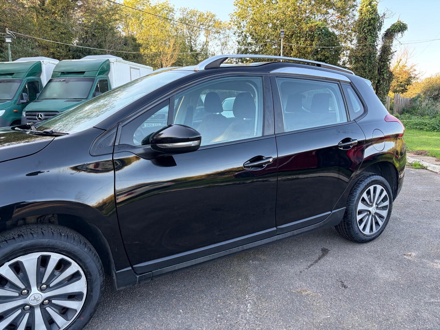 Used Peugeot 2008 2017 for sale - 75970935: Photo 17