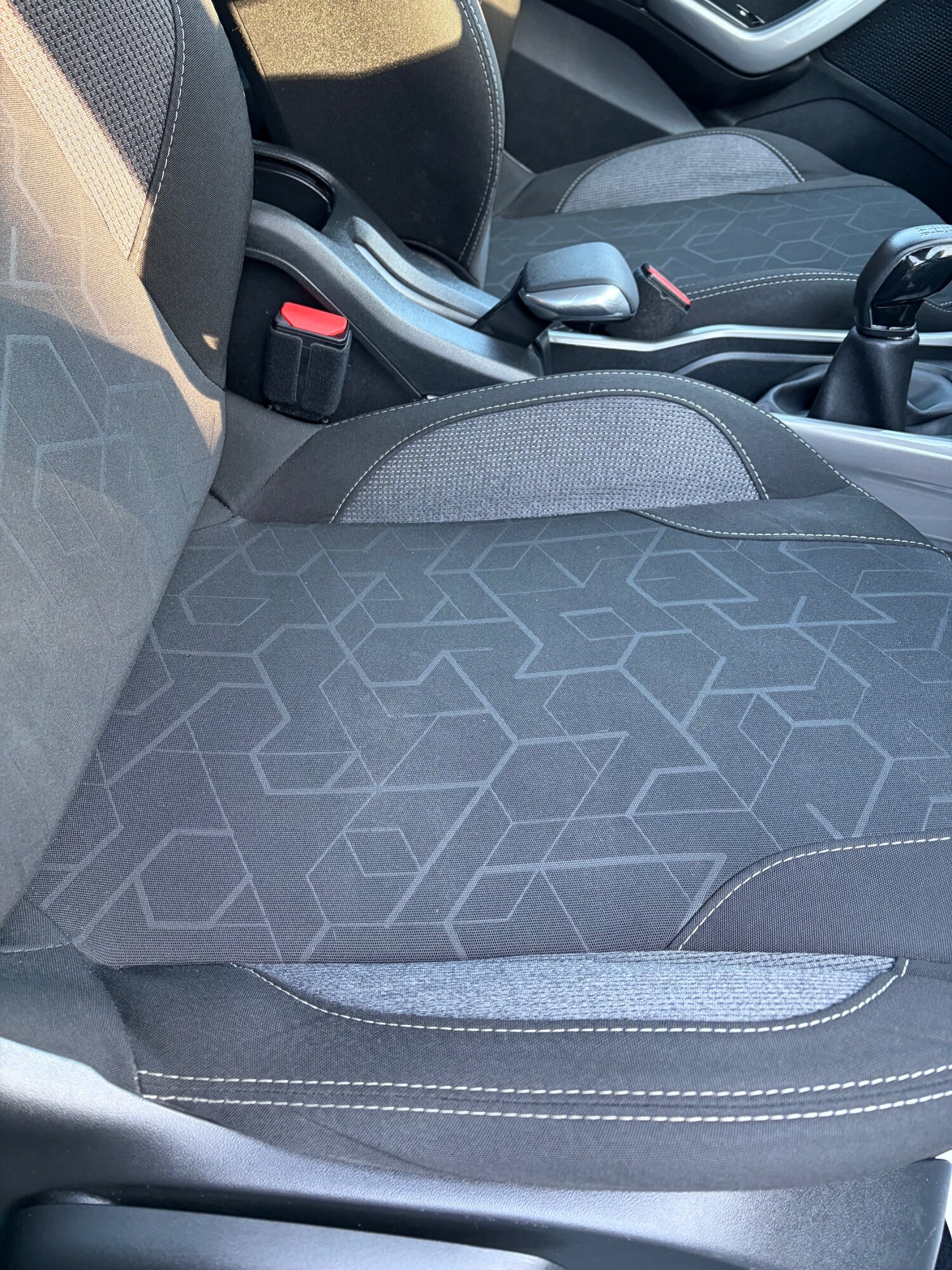 Used Peugeot 2008 2017 for sale - 75970935: Photo 29