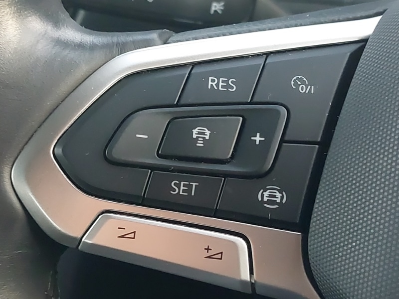 Used Volkswagen T-Roc 2022 for sale - 77183951: Photo 14