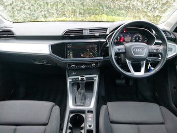 Used Audi Q3 2019 for sale - 76309006: Photo