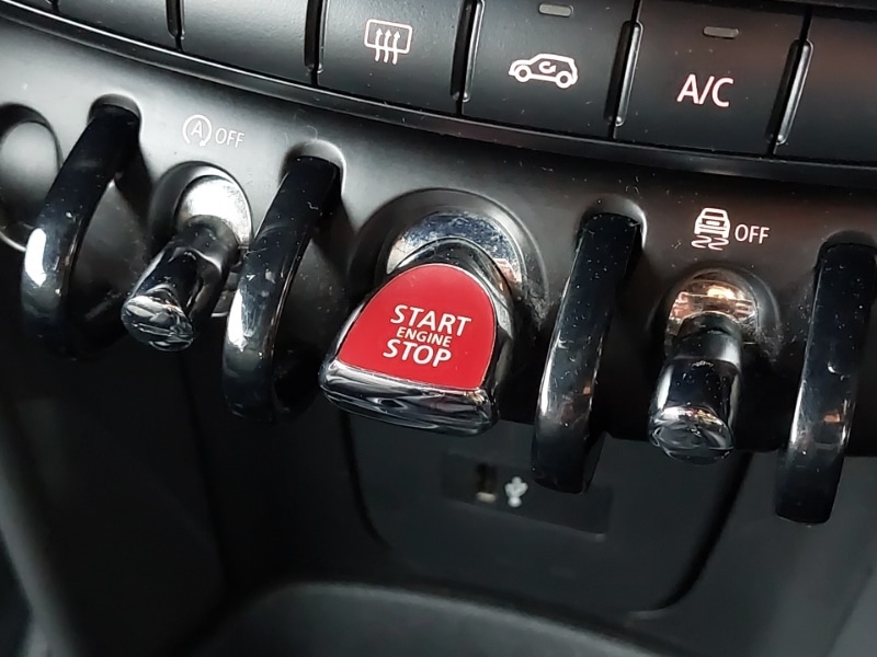 Used MINI Convertible 2018 for sale - 76639489: Photo 16