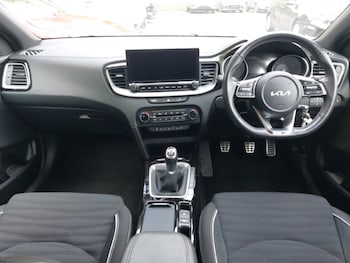 Used Kia XCeed 2023 for sale - 78533030: Photo