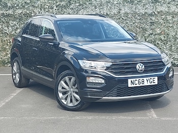 Used Volkswagen T-Roc 2019 for sale - 75686980: Photo