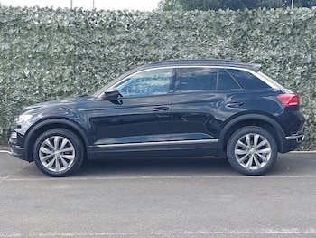 Used Volkswagen T-Roc 2019 for sale - 75686980: Photo
