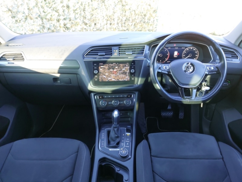 Used Volkswagen Tiguan 2017 for sale - 77126226: Photo 2