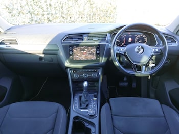 Used Volkswagen Tiguan 2017 for sale - 77126226: Photo