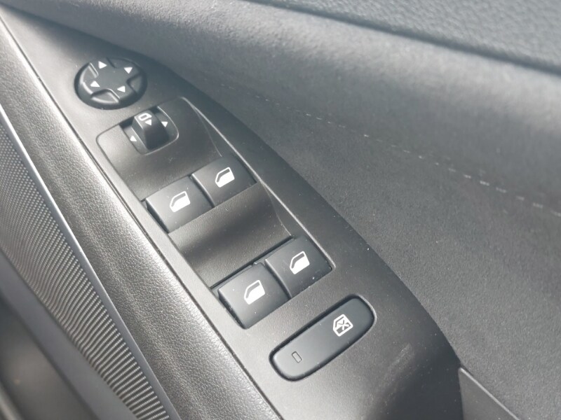 Used Vauxhall Crossland 2022 for sale - 76387833: Photo 18