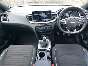 Used Kia XCeed 2023 for sale - 79382947: Photo