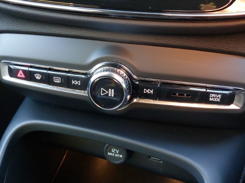 Used Volvo XC40 2021 for sale - 77126224: Photo 18