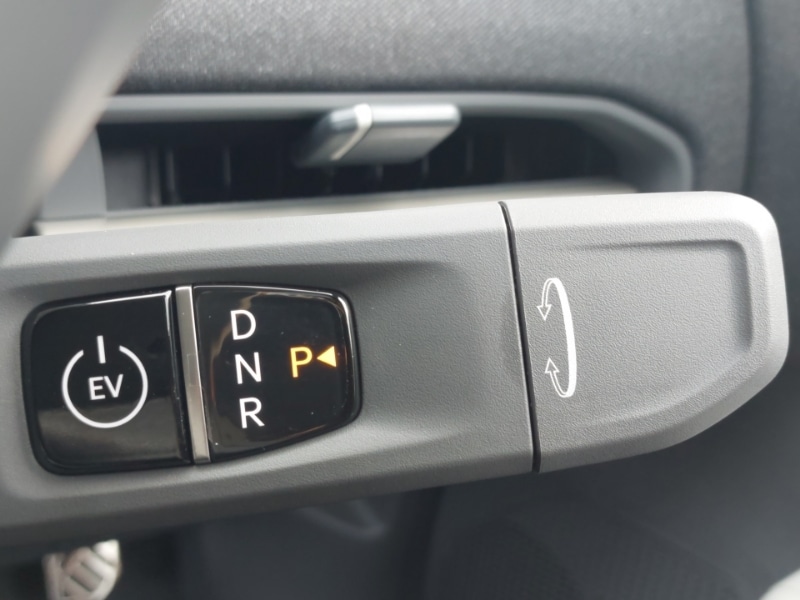 Used Kia EV3 2025 for sale - 77278277: Photo 14