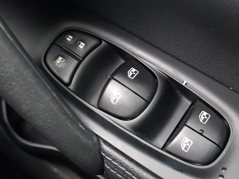 Used Nissan Qashqai 2018 for sale - 76816447: Photo 12