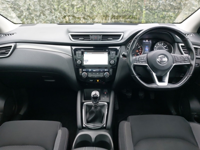 Used Nissan Qashqai 2018 for sale - 76816447: Photo 2