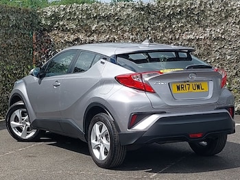 Used Toyota C-HR 2017 for sale - 78762854: Photo