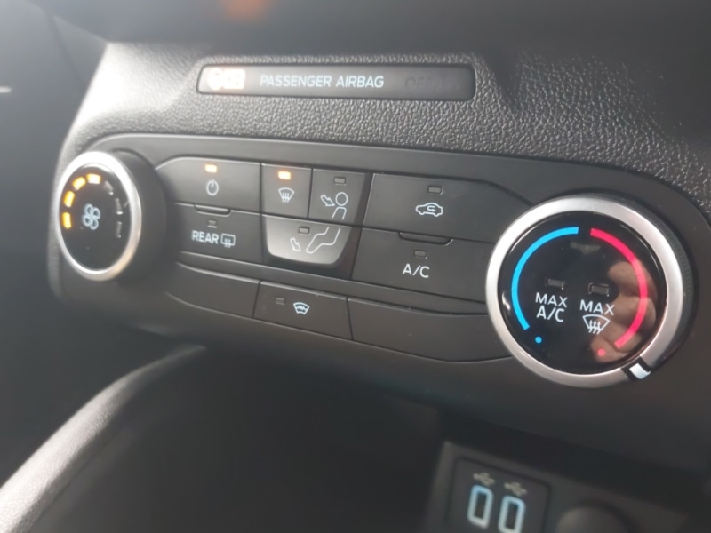 Used Ford Focus 2022 for sale - 76365420: Photo 16