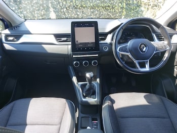 Used Renault Captur 2021 for sale - 79615407: Photo