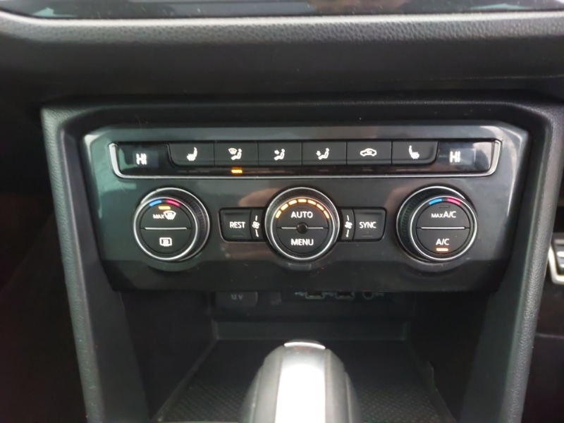 Used Volkswagen Tiguan 2019 for sale - 76484128: Photo 10