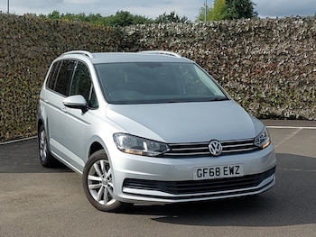 Used Volkswagen Touran 2018 for sale - 79627349: Photo