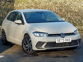 Used Volkswagen Polo 2024 for sale - 77605918: Photo