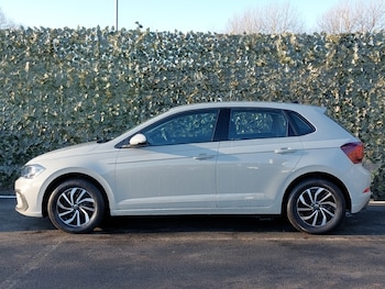 Used Volkswagen Polo 2024 for sale - 77605918: Photo