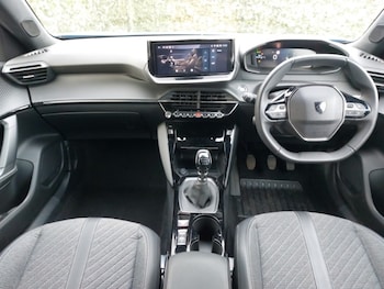 Used Peugeot 2008 2023 for sale - 77418680: Photo