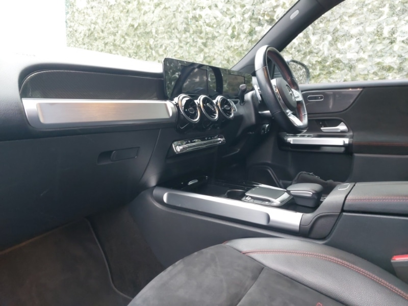 Used Mercedes-Benz GLB 2022 for sale - 77495427: Photo 5