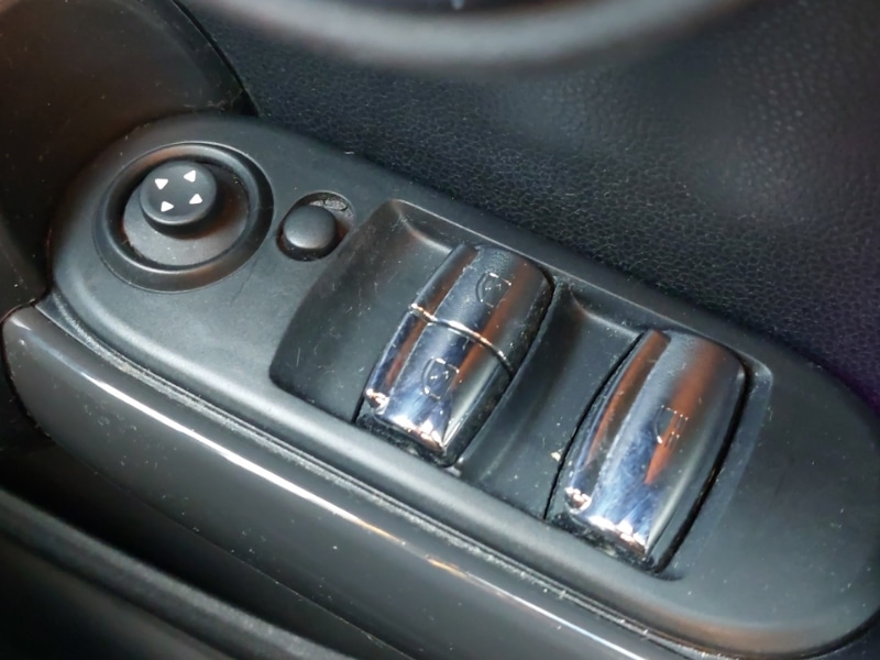 Used MINI Convertible 2019 for sale - 77126223: Photo 12