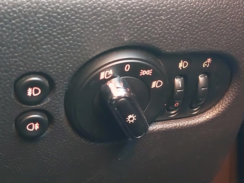 Used MINI Convertible 2019 for sale - 77126223: Photo 13