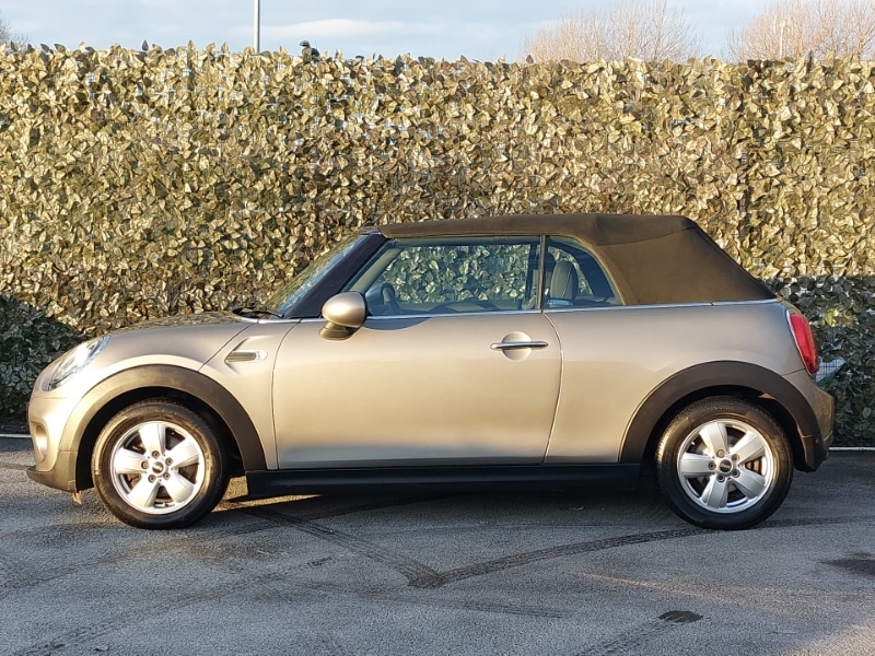 Used MINI Convertible 2019 for sale - 77126223: Photo 4