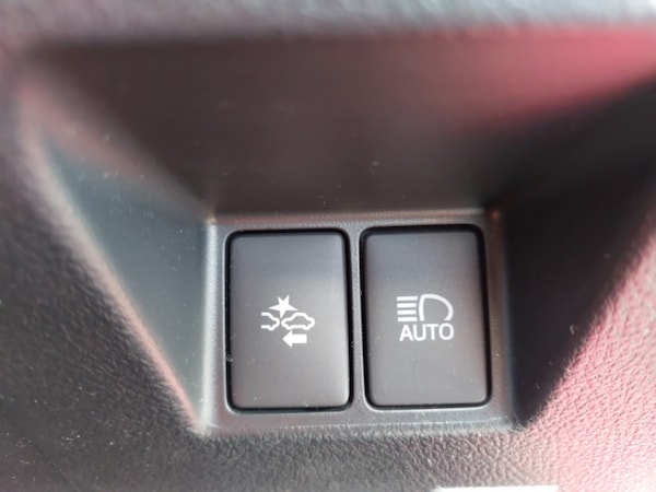 Used Toyota Yaris 2016 for sale - 76221332: Photo 11