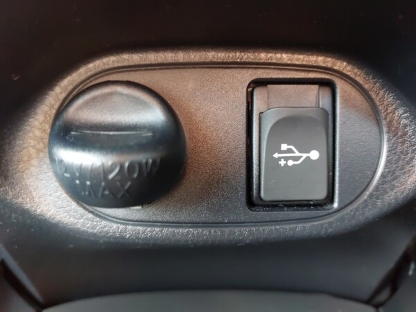 Used Toyota Yaris 2016 for sale - 76221332: Photo 17