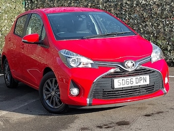 Used Toyota Yaris 2016 for sale - 76221332: Photo