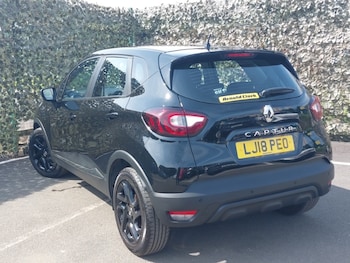 Used Renault Captur 2018 for sale - 79180188: Photo