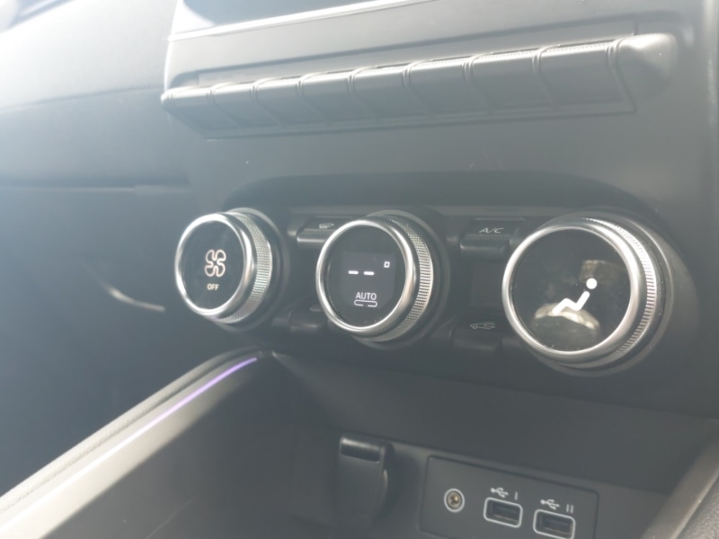 Used Renault Clio 2024 for sale - 76145417: Photo 15