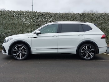Used Volkswagen Tiguan Allspace 2023 for sale - 77652146: Photo