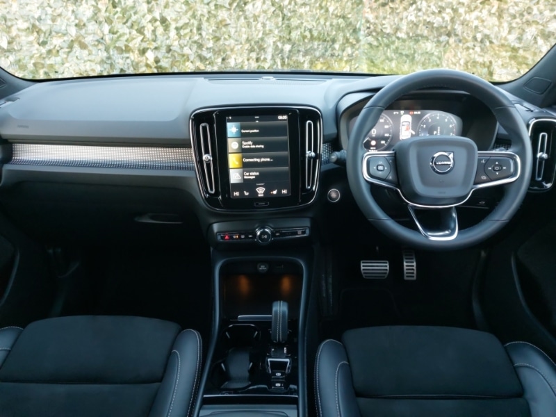 Used Volvo XC40 2021 for sale - 77311759: Photo 2