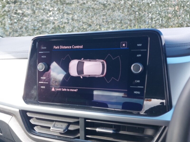 Used Volkswagen T-Roc 2023 for sale - 77816358: Photo 11