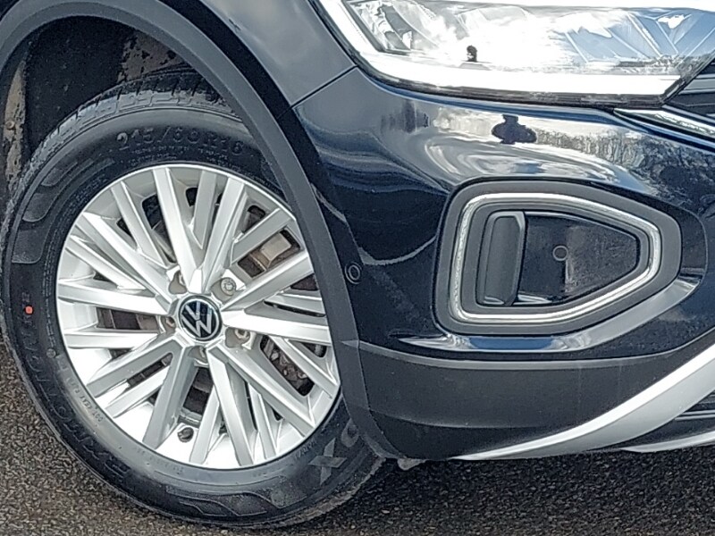 Used Volkswagen T-Roc 2023 for sale - 77816358: Photo 9