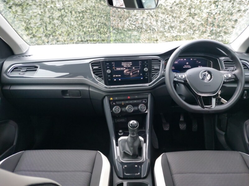 Used Volkswagen T-Roc 2019 for sale - 76221311: Photo 2