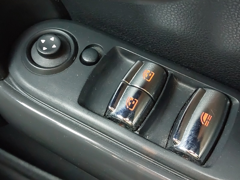 Used MINI Convertible 2018 for sale - 76880050: Photo 12