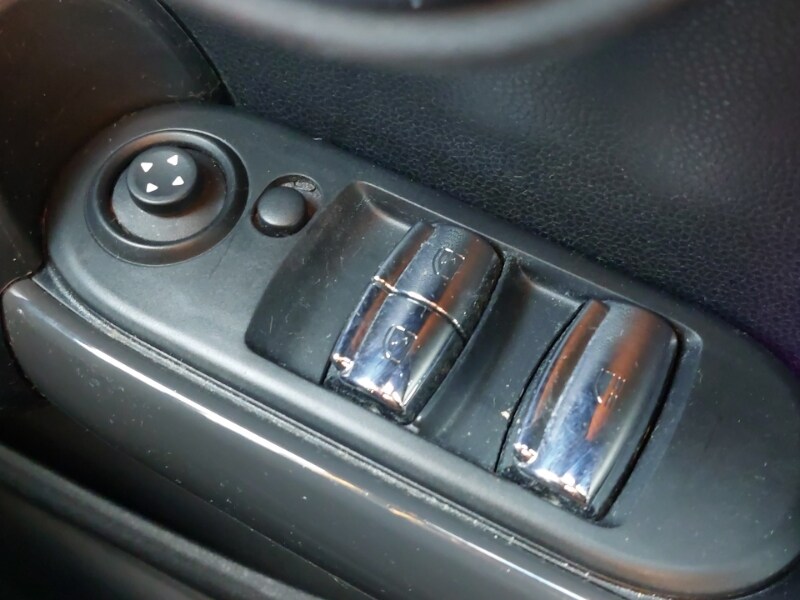 Used MINI Convertible 2019 for sale - 78079937: Photo 12