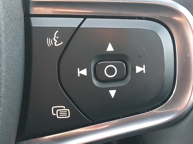 Used Volvo XC40 2021 for sale - 77085750: Photo 14