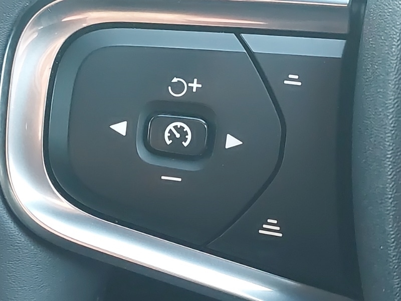 Used Volvo XC40 2021 for sale - 77085750: Photo 15