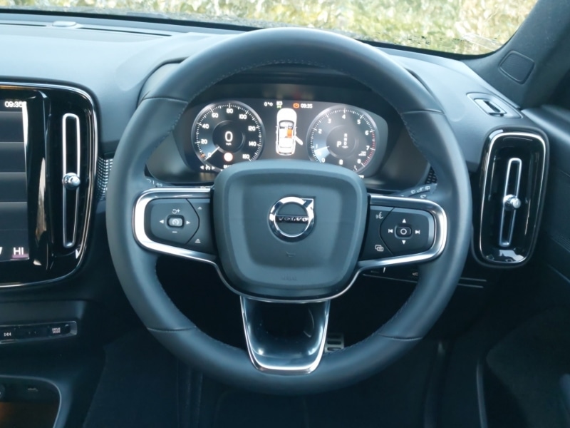 Used Volvo XC40 2021 for sale - 77085750: Photo 7