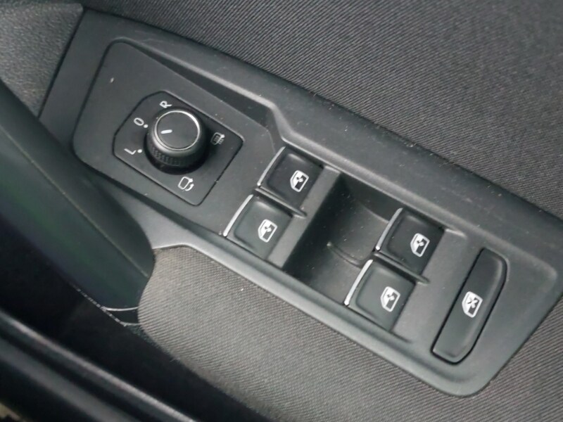 Used Volkswagen Tiguan 2018 for sale - 77761378: Photo 12