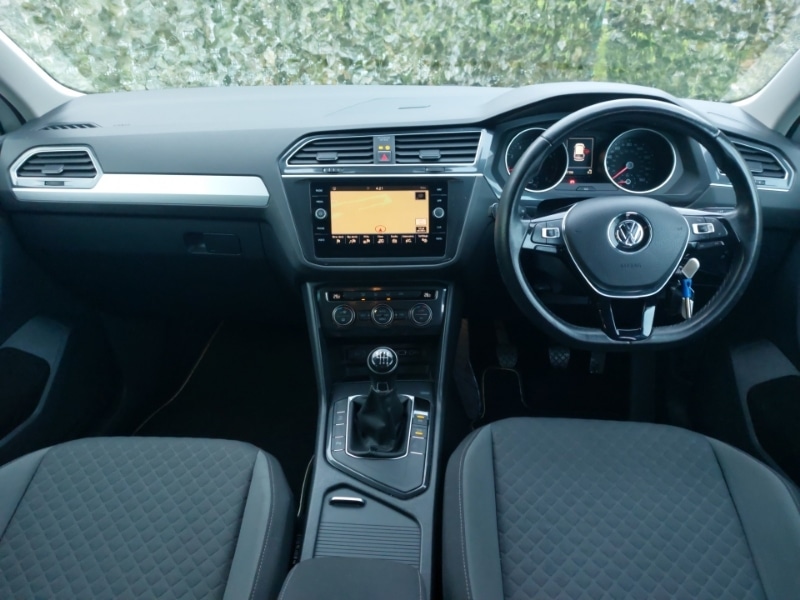 Used Volkswagen Tiguan 2018 for sale - 77761378: Photo 2