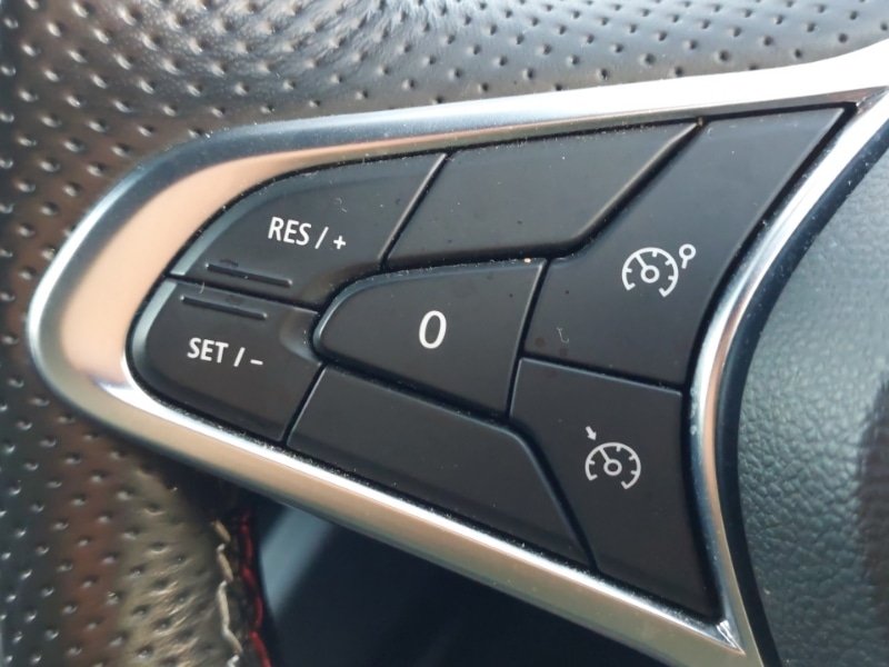 Used Renault Clio 2023 for sale - 76699982: Photo 16