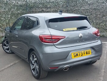 Used Renault Clio 2023 for sale - 78756809: Photo